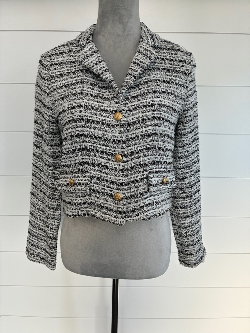 Monteau Black & White Textured Cropped Blazer with Gold Buttons Sz M NWOT/0349